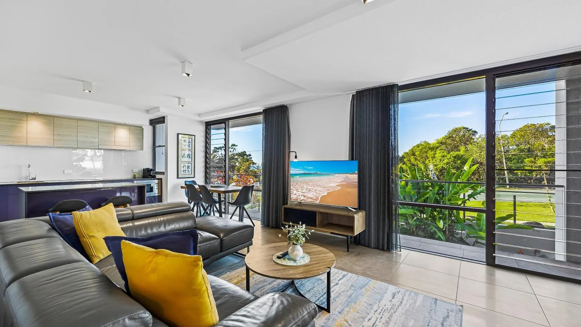 Elysee Beachside Apartments Alexandra Headland Austrália