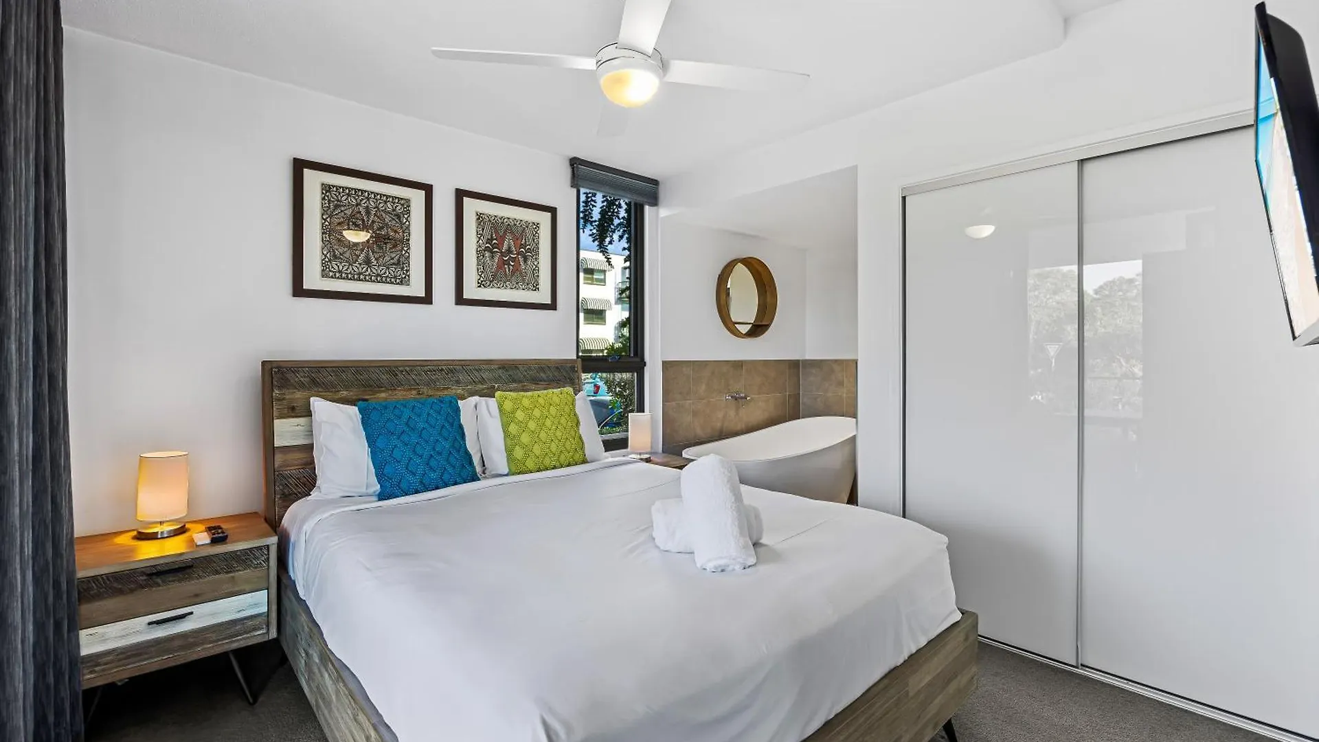 Elysee Beachside Apartments Alexandra Headland